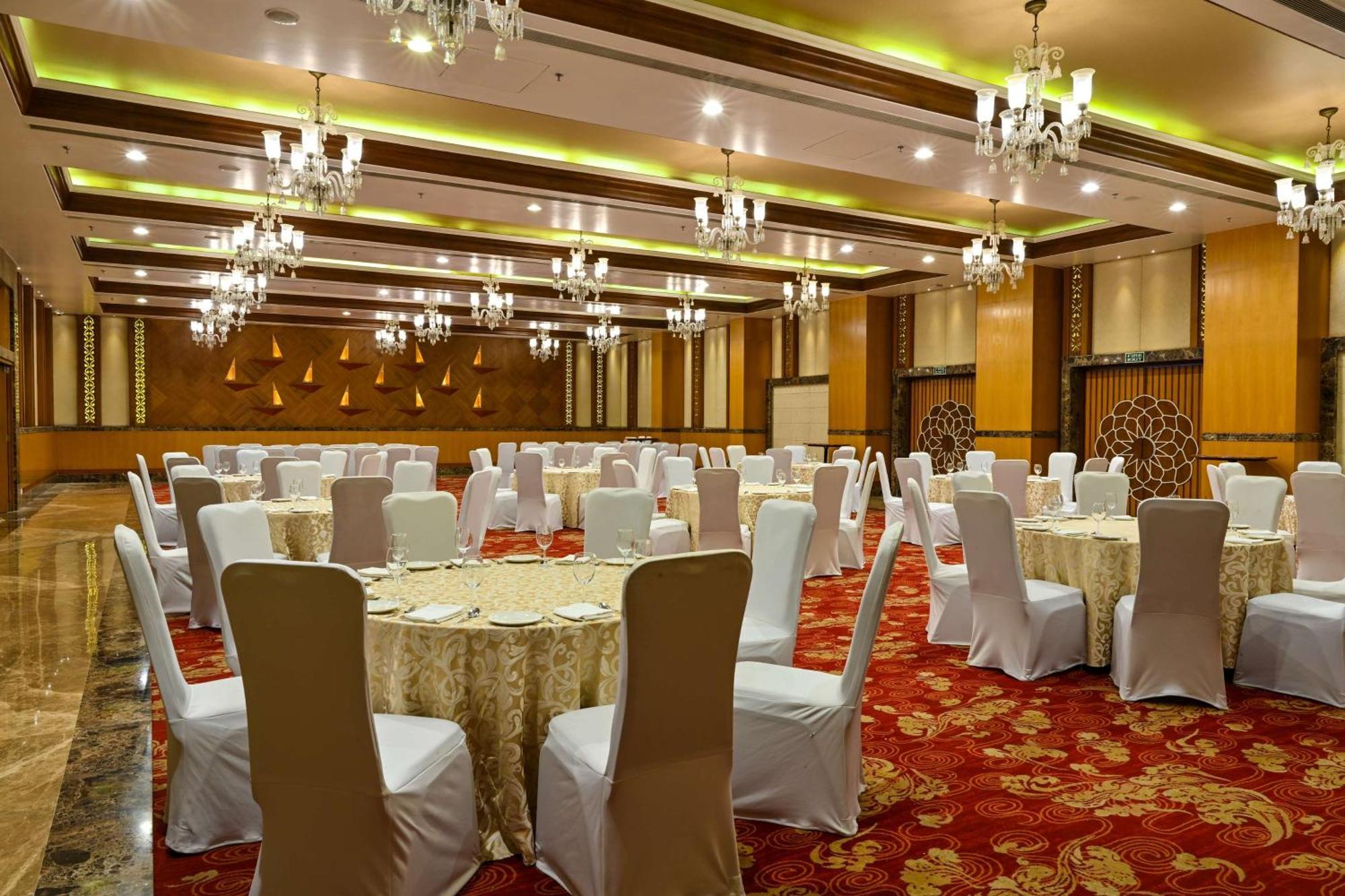 Radisson Jodhpur Hotel Jodhpur  Exterior foto The Imperial Ball Room