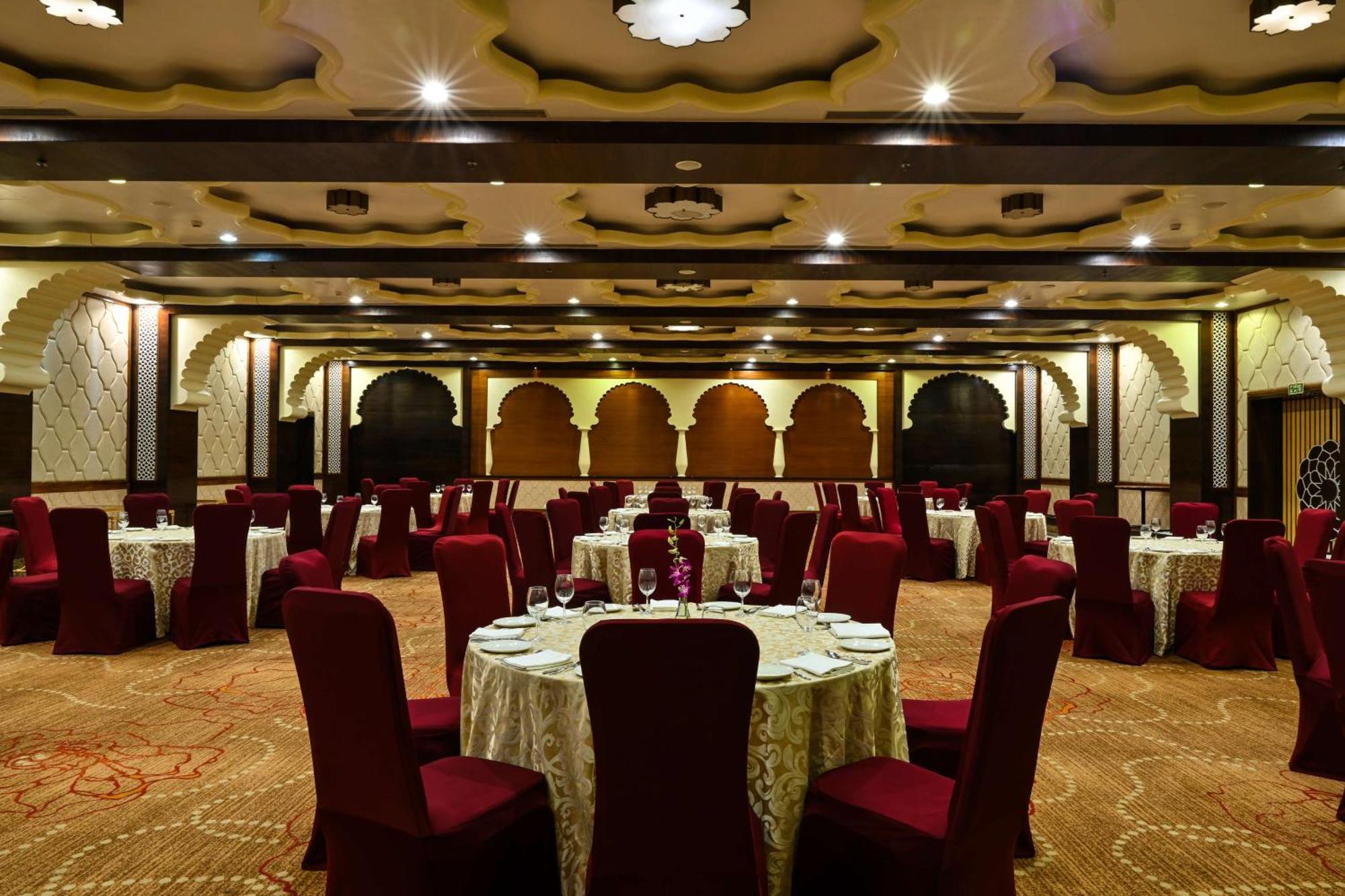 Radisson Jodhpur Hotel Jodhpur  Exterior foto The ballroom